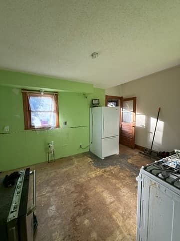 Kitchen Remodel before view 1
